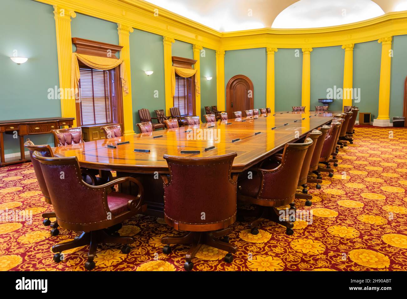 Trenton, New Jersey, Vereinigte Staaten von Amerika – 6. September 2016. Senat Mehrheit Konferenzraum des New Jersey State House in Trenton, NJ entworfen Stockfoto