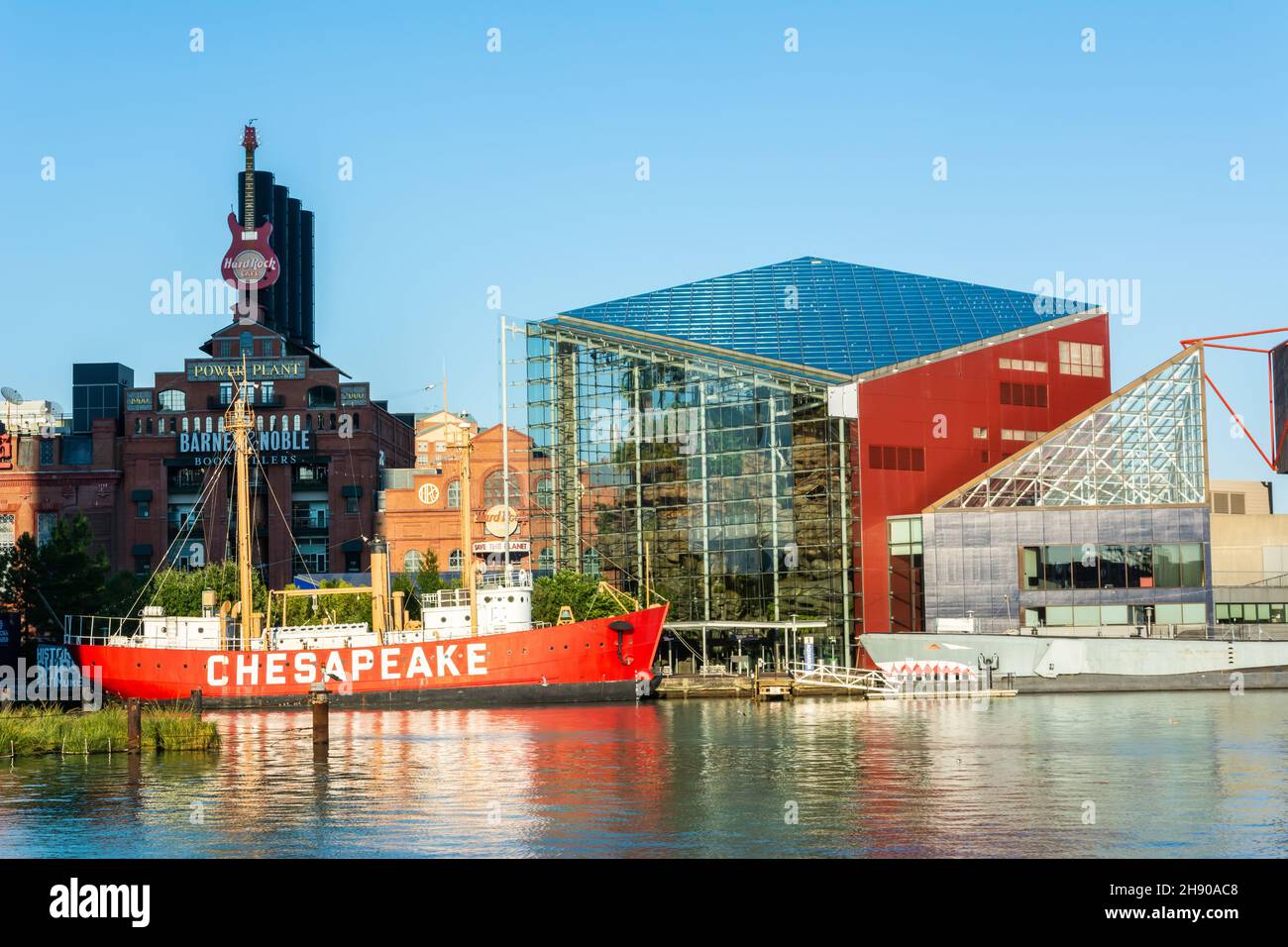 Baltimore, Maryland, Vereinigte Staaten von Amerika – 6. September 2016. Der Binnenhafen von Baltimore, MD, mit dem USCG Lightship, dem historischen Schiff von CHESPESAAKE, N Stockfoto