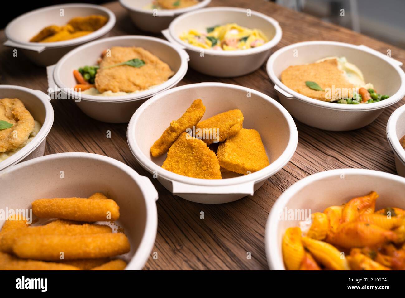 Verpackung Für Gesunde Lebensmittel. Mittagsvorbereitung. Bio-Mahlzeit Stockfoto