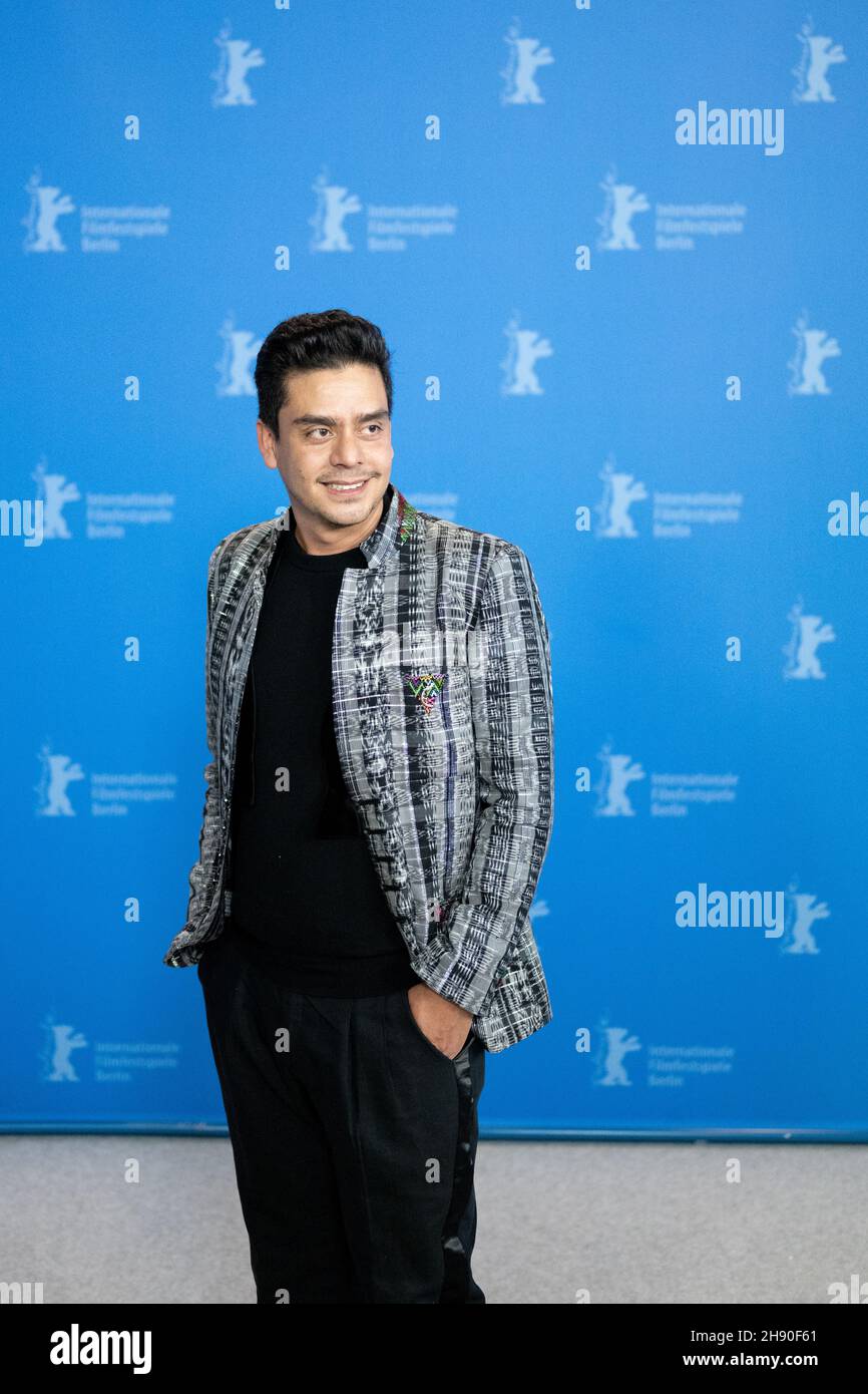 BERLIN, DEUTSCHLAND-Februar 08: Jayro Bustamante posiert bei der "Tremors" (Temblores)-Fotoschau während der Berlinale 69th Stockfoto
