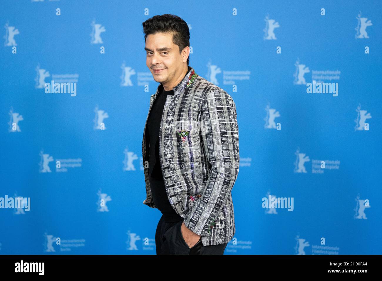 BERLIN, DEUTSCHLAND-Februar 08: Jayro Bustamante posiert bei der "Tremors" (Temblores)-Fotoschau während der Berlinale 69th Stockfoto