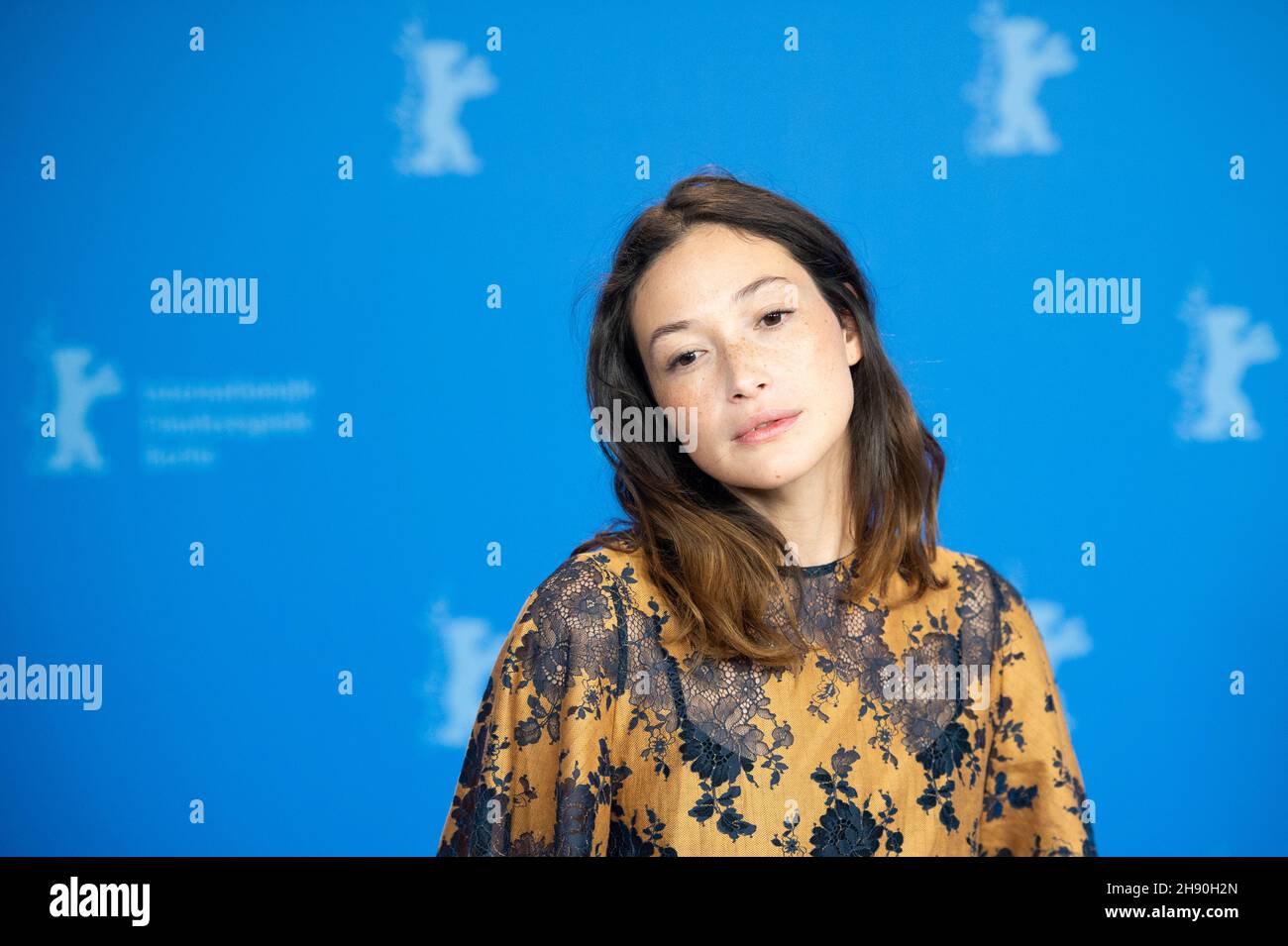 BERLIN, DEUTSCHLAND-Februar 08: Diane Bathen posiert während der Berlinale 69th bei der "Tremors" (Temblores)-Fotoschau Stockfoto