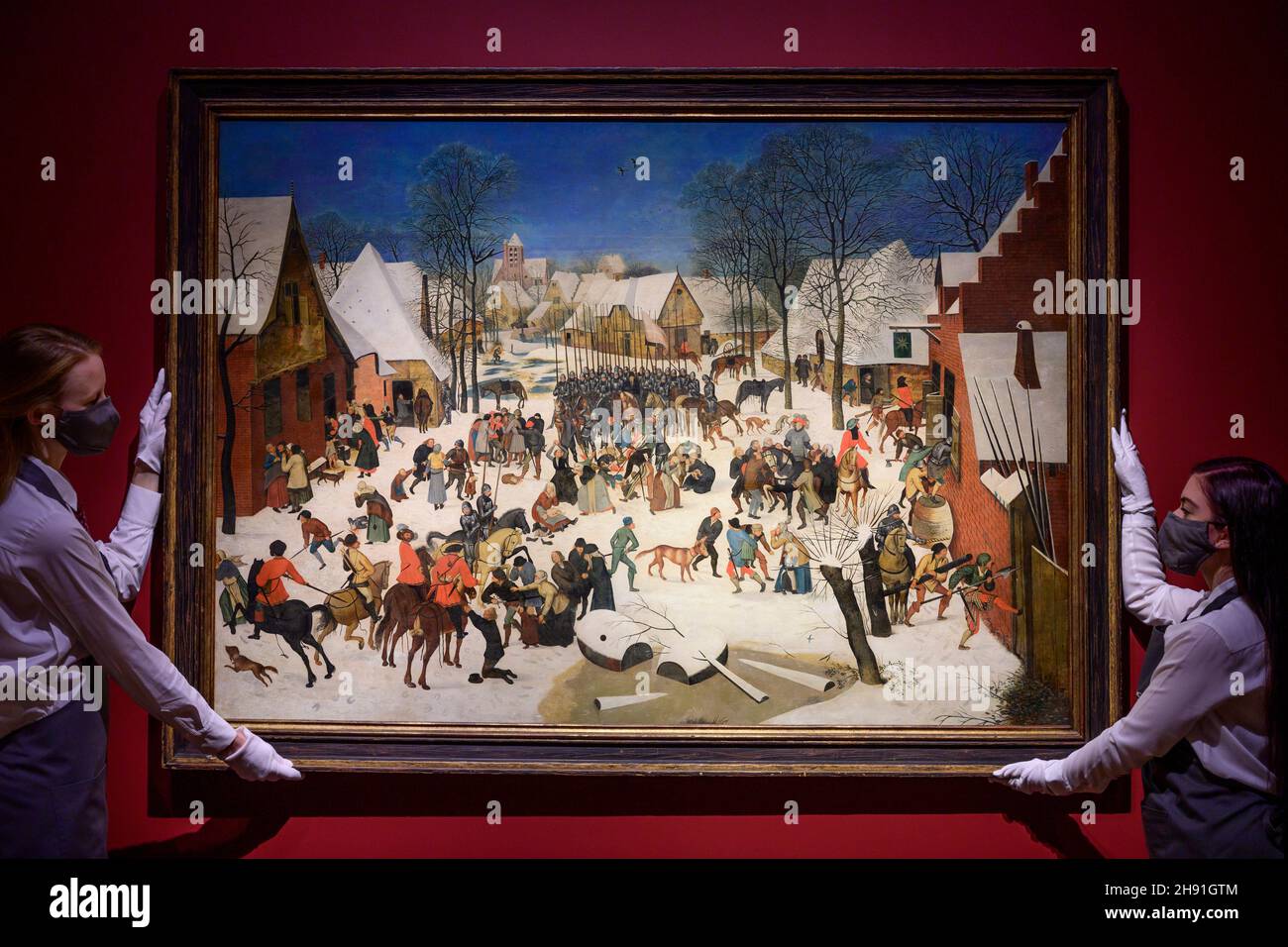 Christie’s, London, Großbritannien. 3. Dezember 2021. Das Massaker der Unschuldigen von Pieter Brueghel dem Jüngeren wird am 7. Dezember zum ersten Mal in Christie’s Old Masters Evening Sale als Höhepunkt der Classic Week in London versteigert. Die Arbeit wird auf £1.000.000-1.500.000 geschätzt. Quelle: Malcolm Park/Alamy Live News. Stockfoto