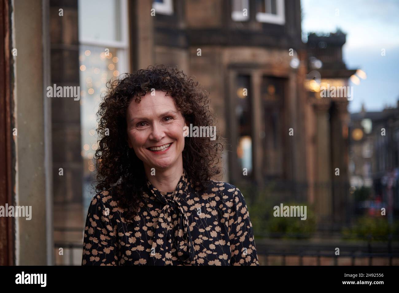 Edinburgh Schottland, Vereinigtes Königreich Dezember 03 2021. Wendy Chamberlain, Abgeordnete von North East Fife, im Hauptquartier der schottischen Liberaldemokraten, wo sie als neue stellvertretende Vorsitzende der schottischen Liberaldemokraten vorgestellt wird Stockfoto