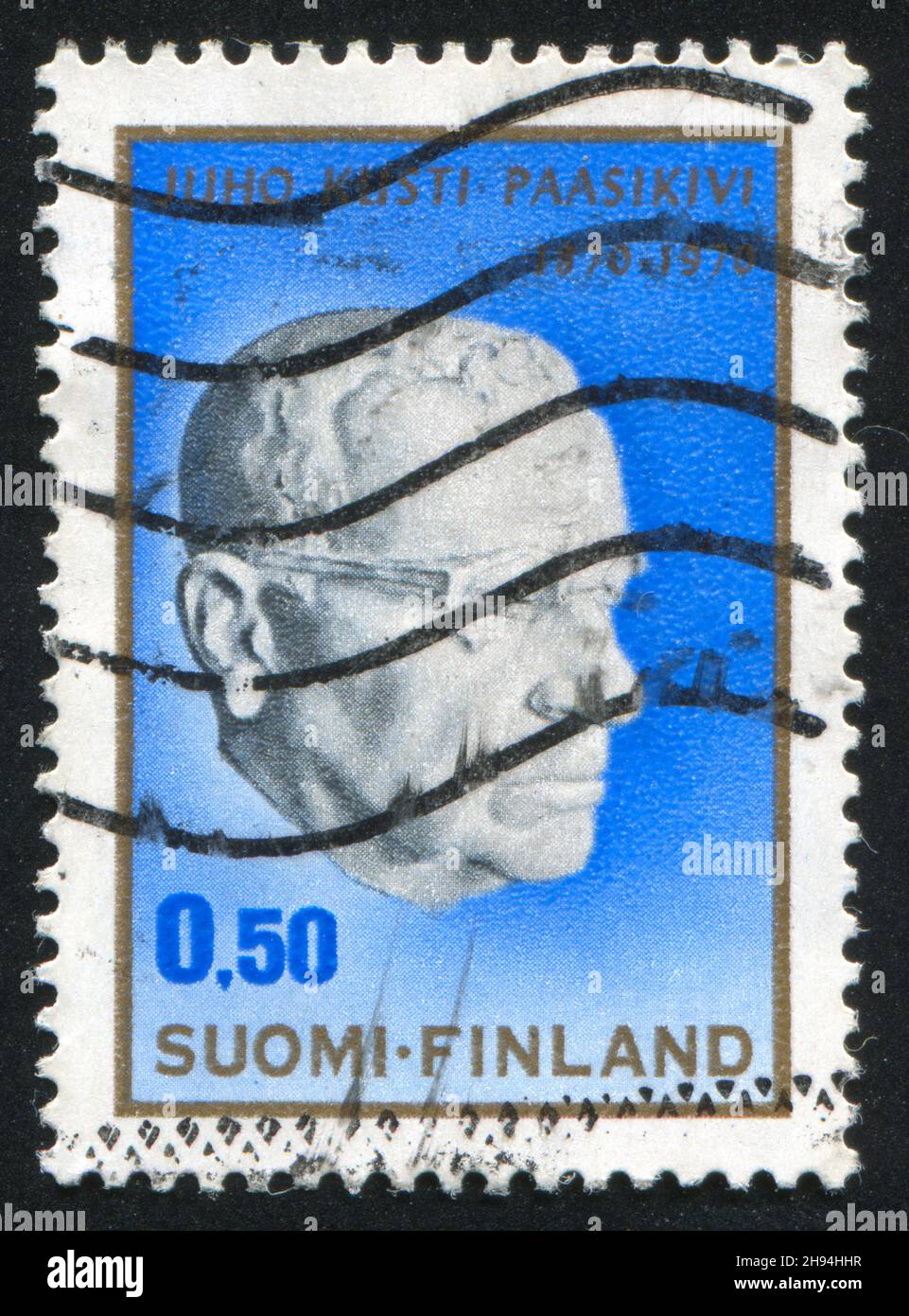 FINNLAND - UM 1970: Briefmarke gedruckt von Finnland, zeigt Präsident Paasikivi, von Essi Renavall, um 1970 Stockfoto
