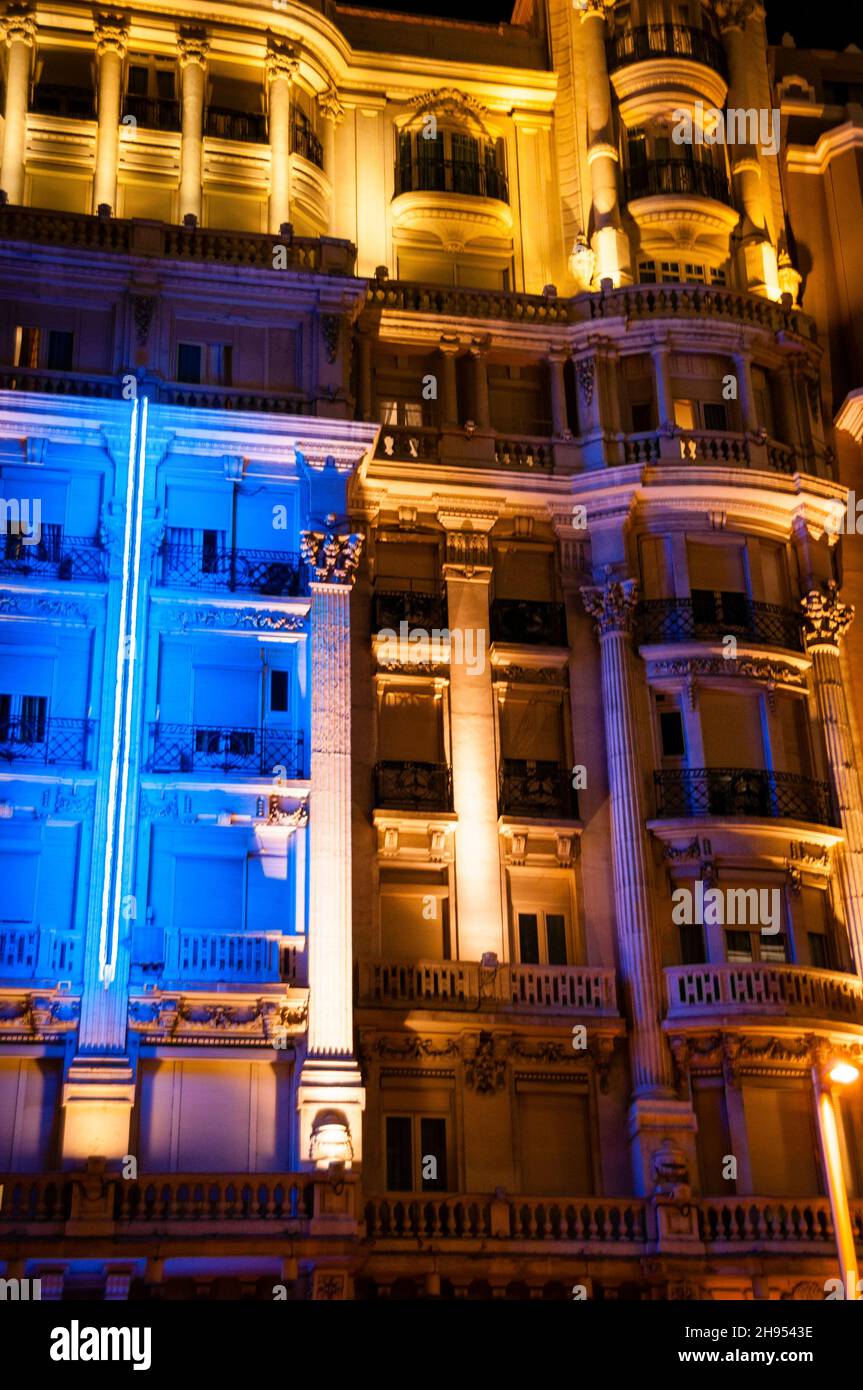 Kunstbeleuchtung in Madrid, Spanien. Stockfoto