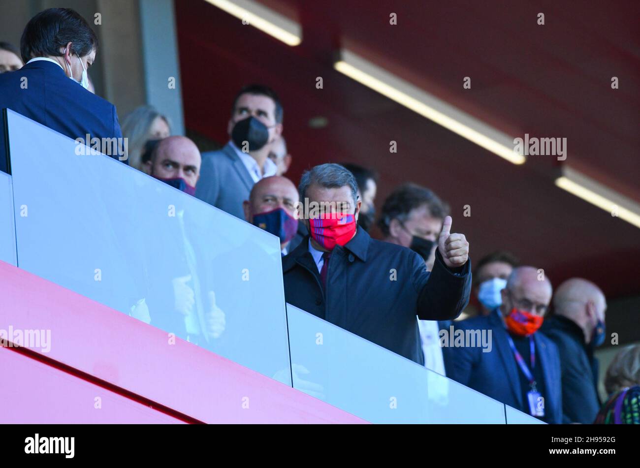 Barcelona, Spanien. 04th Dez 2021. BARCELONA, SPANIEN - 4. DEZEMBER: Die Präsidentschaft des FC Barcelona Joan Laporta wird vor dem Spiel zwischen Barcelona und dem Athletic Club als Teil der La Liga Iberdrola im Estadi Johan Cruyff am 4. Dezember 2021 in Katalonien, Barcelona, Spanien, gesehen. (Foto von Sara Aribó/PxImages) Credit: Px Images/Alamy Live News Stockfoto