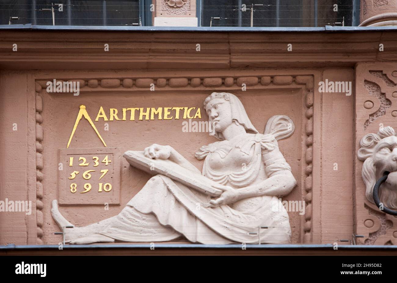 Arithmetik, Arithmetik, Figur im Rathaus von Lemgo, Nordrhein-Westfalen, Deutschland, Europa Stockfoto