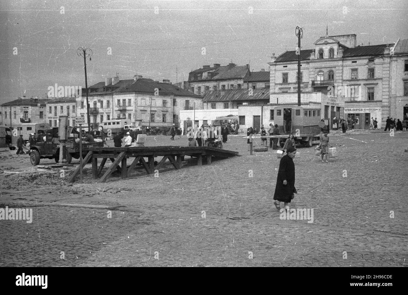 Lublin, 1947-08-03. Plac Wolnoœci dawniej plac Bernardyñski. wb/gr PAP Lublin, Den 3. August 1947. Der Wolnosci (Freedom) Square, ehemals der Bernardynski Square. wb/gr PAP Stockfoto