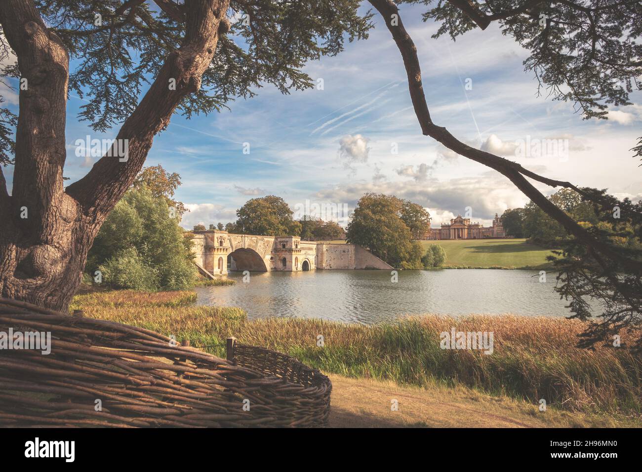 Landschaft des berühmten Schlossgartens Blenheim. Stockfoto