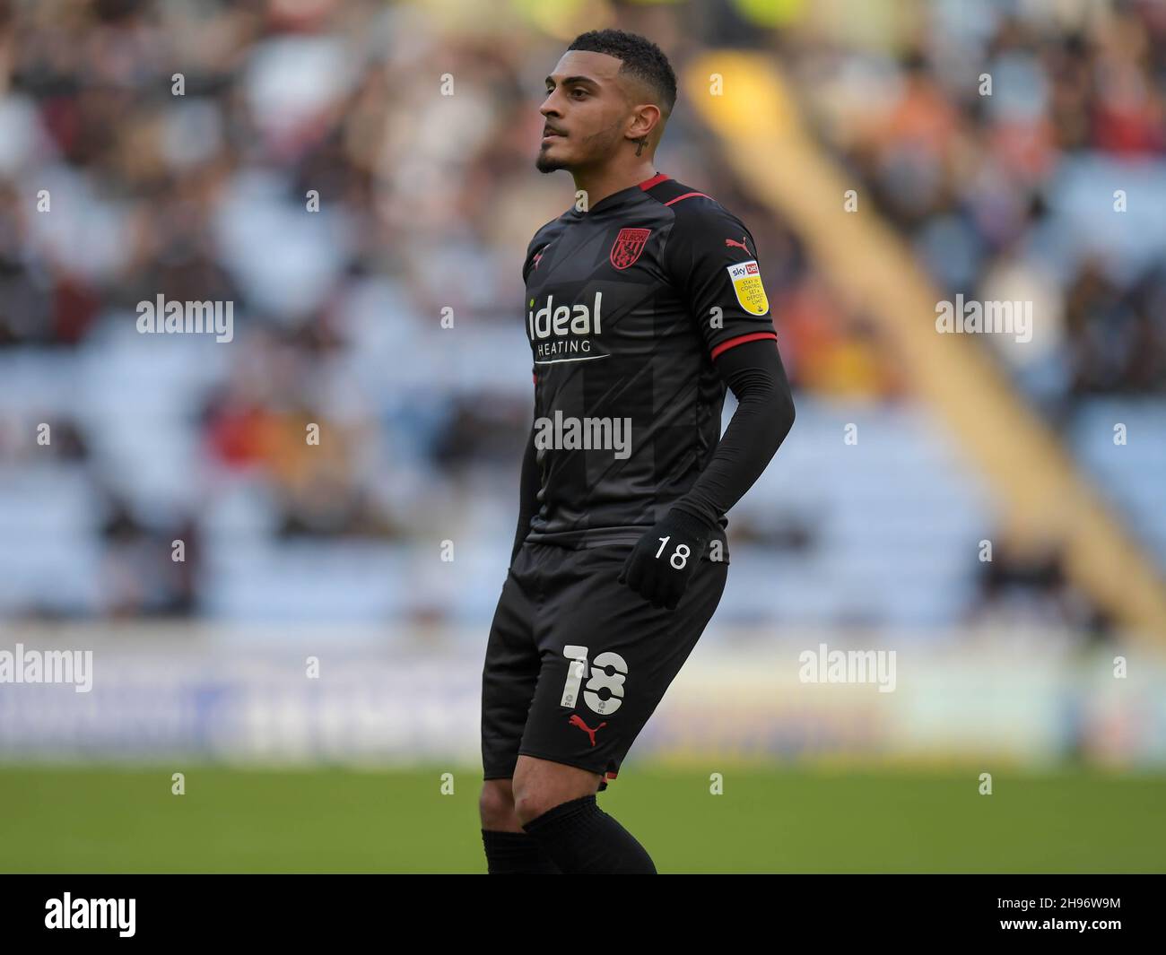 Karlan Grant #18 von West Bromwich Albion in, am 12/4/2021. (Foto von Gareth Dalley/News Images/Sipa USA) Quelle: SIPA USA/Alamy Live News Stockfoto