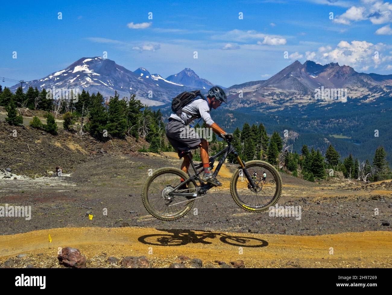 Mountain Biking auf Mt Bachelor, Oregon Stockfoto