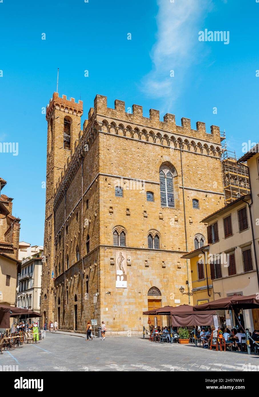 Der Bargello-Palast, im 13th. Jahrhundert als Haus der Podestà erbaut, dann Baracke und Gefängnis, heute ein Museum über Renaissance-Kunst, in Florenz, Stockfoto