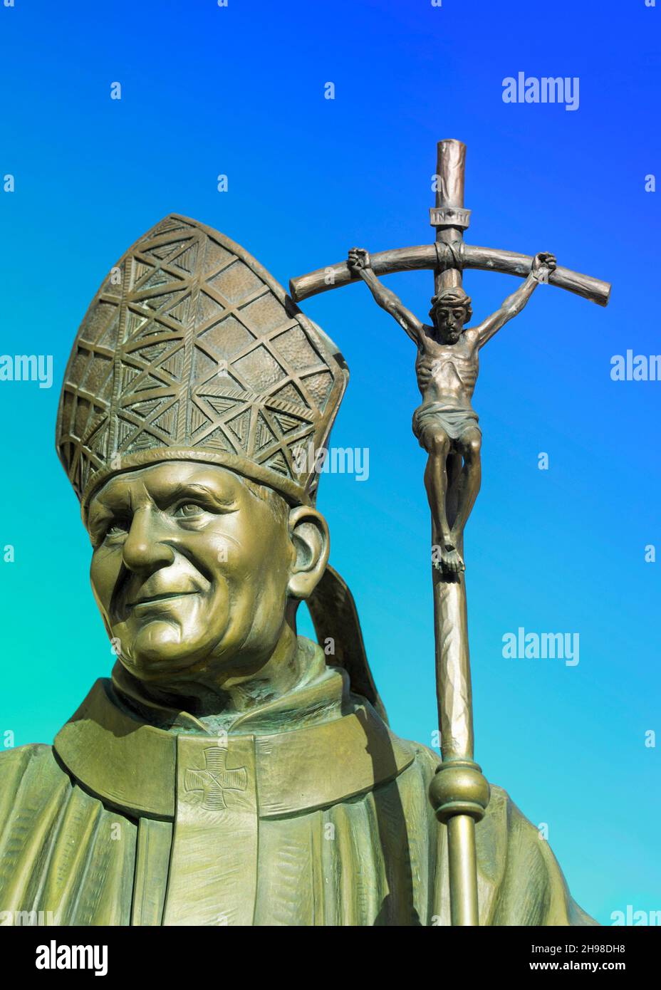 Skulptur oder Denkmal für Papst Johannes Paul II. In der Stadt Santa Clara, Villa Clara, Kuba. November 12, 2021 Stockfoto