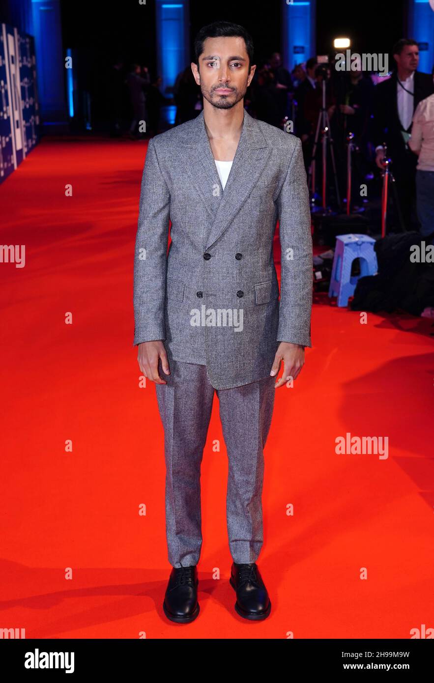 RIZ Ahmed bei der Verleihung der British Independent Film Awards 24th in Old Billingsgate, London. Bilddatum: Sonntag, 5. Dezember 2021. Stockfoto