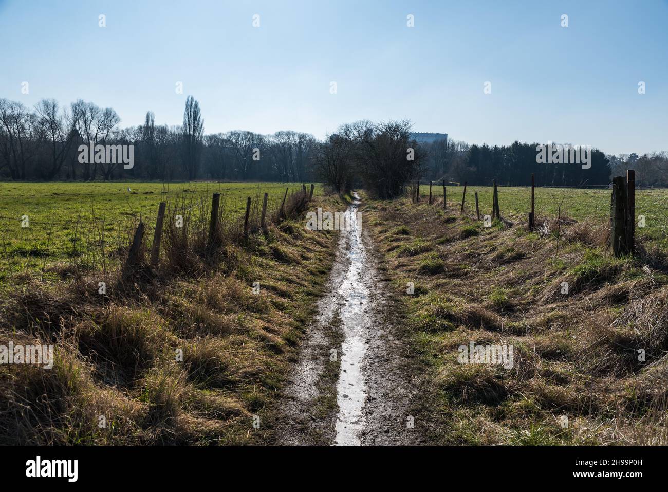 Panoramablick über den Schlammwanderweg in Brüssel, Molenbeek Stockfoto