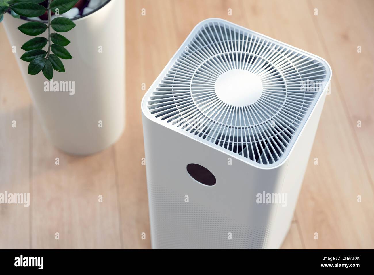 Lufterfrischer, Luftfiltervorrichtung. Frische Luft im Haus. Stockfoto