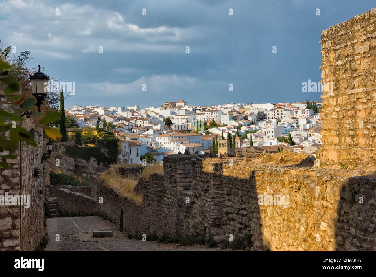 Alte Zitadellen und weiße Häuser, Ronda, Provinz Málaga, Autonome Gemeinschaft Andalusien, Spanien Stockfoto
