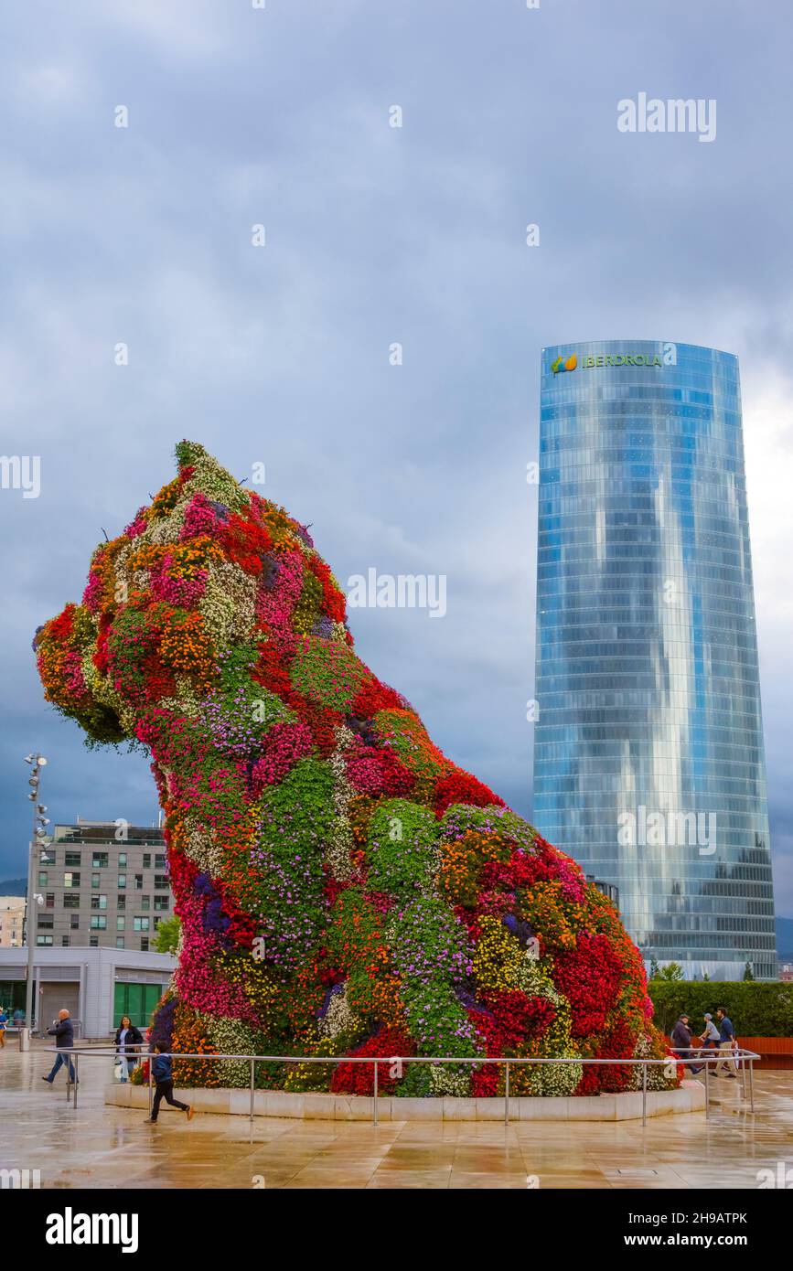 Puppy Flower Skulptur von Jeff Koons, Guggenheim Museum Bilbao, Bilbao, Provinz Biscay, Autonome Gemeinschaft Baskenland, Spanien Stockfoto
