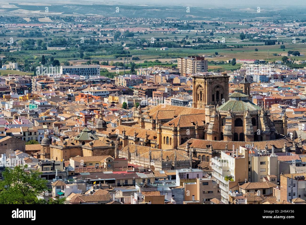 Granada Stadtbild dominiert von der Kathedrale von Granada, Granada, Provinz Granada, Autonome Gemeinschaft Andalusien, Spanien Stockfoto