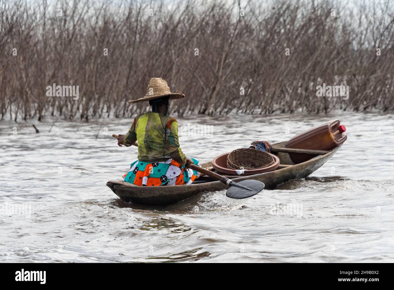 Kanu auf dem Nokoue-See, Benin Stockfoto