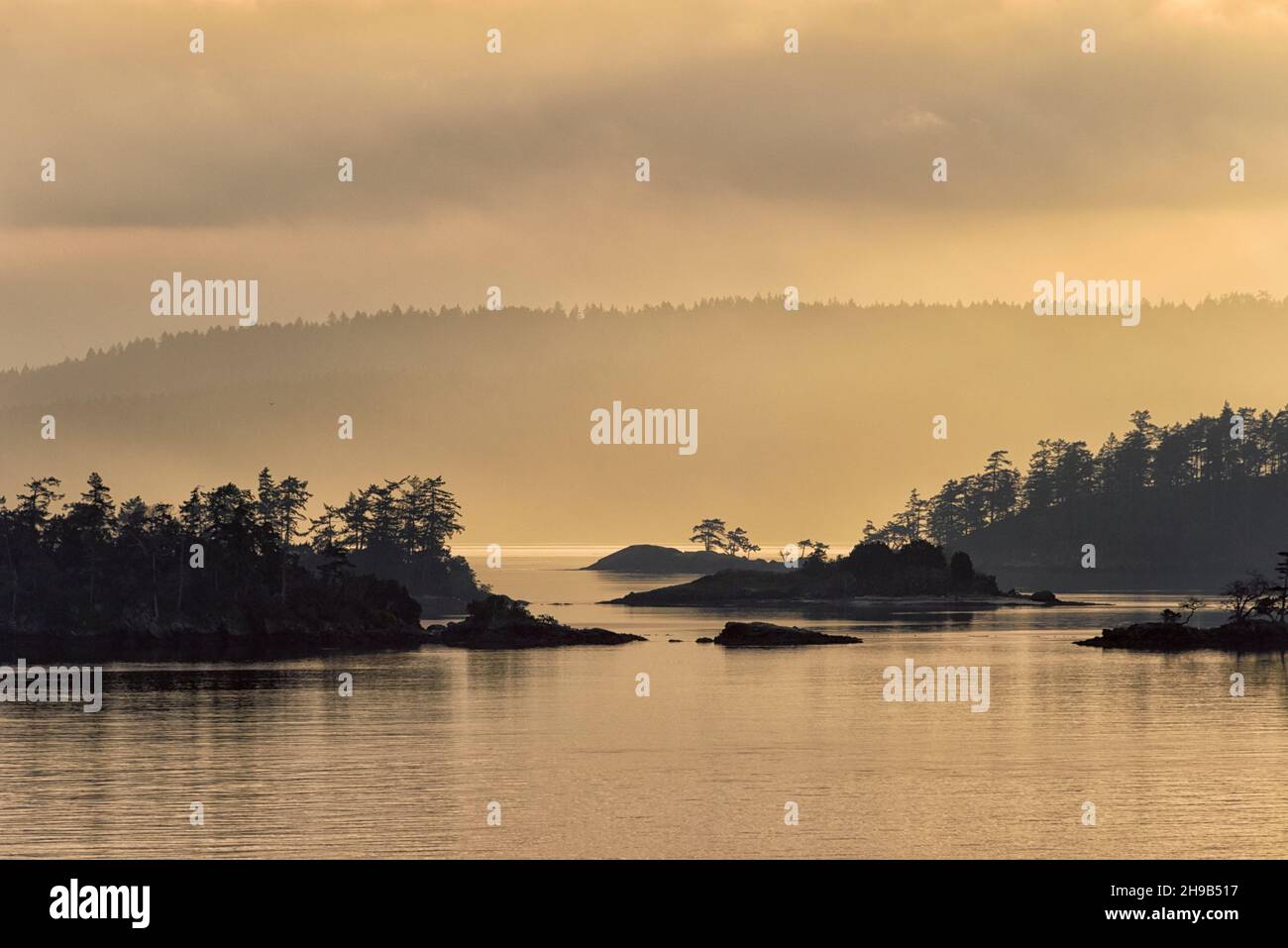 Landschaft der Straße von Georgia zwischen Victoria und Vancouver, BC, Kanada Stockfoto