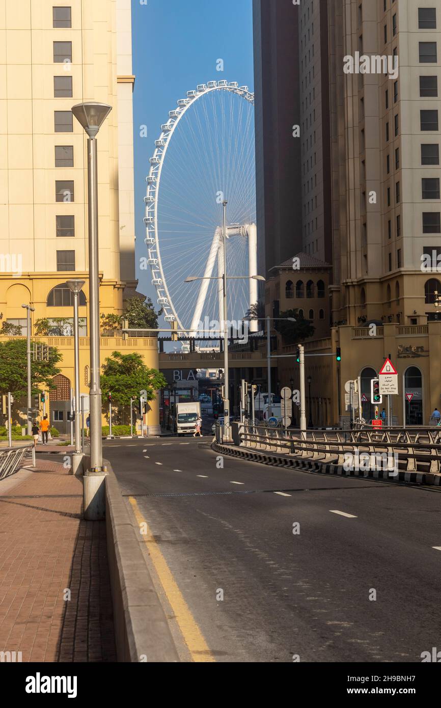 Dubai, VAE - 10.26.2021 Teilansicht von Ain Dubai, dem höchsten Riesenrad der Welt. Aufnahme aus Dubai Marina. Stockfoto
