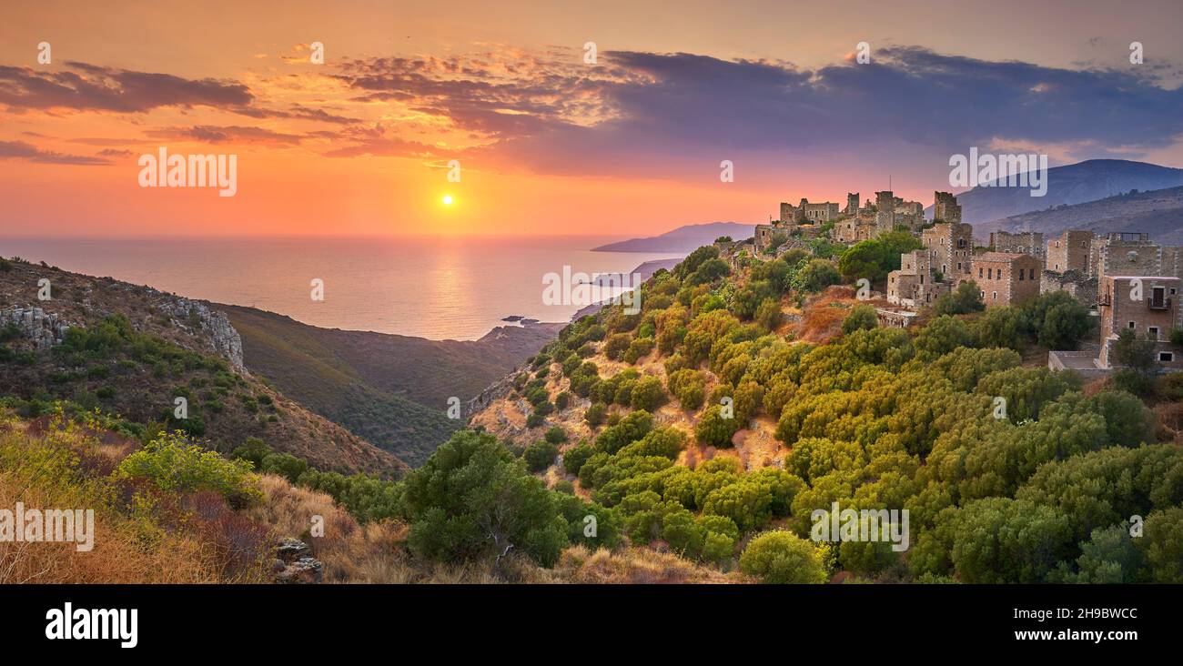 Vathia at Sunest, Mani, Peloponnes, Griechenland Stockfoto