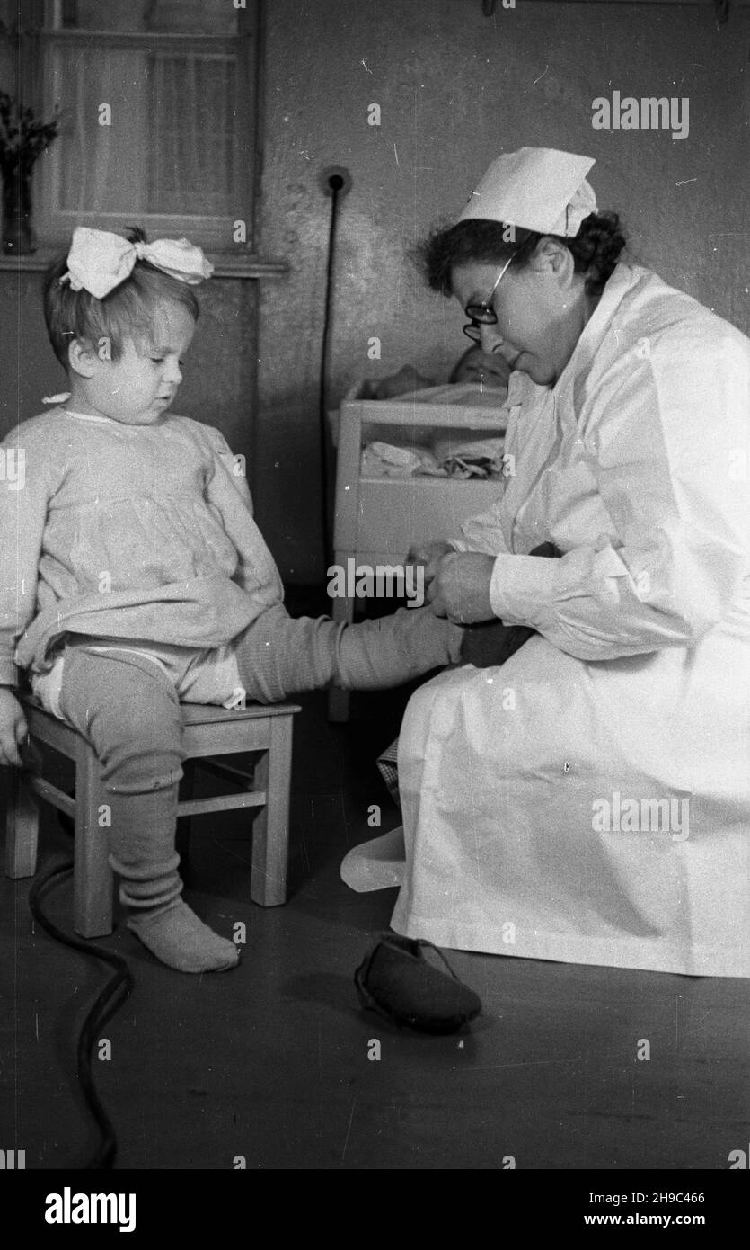 Warszawa 1947 10 Przyzak adowy obek W Fabriczekolady Franciszek 