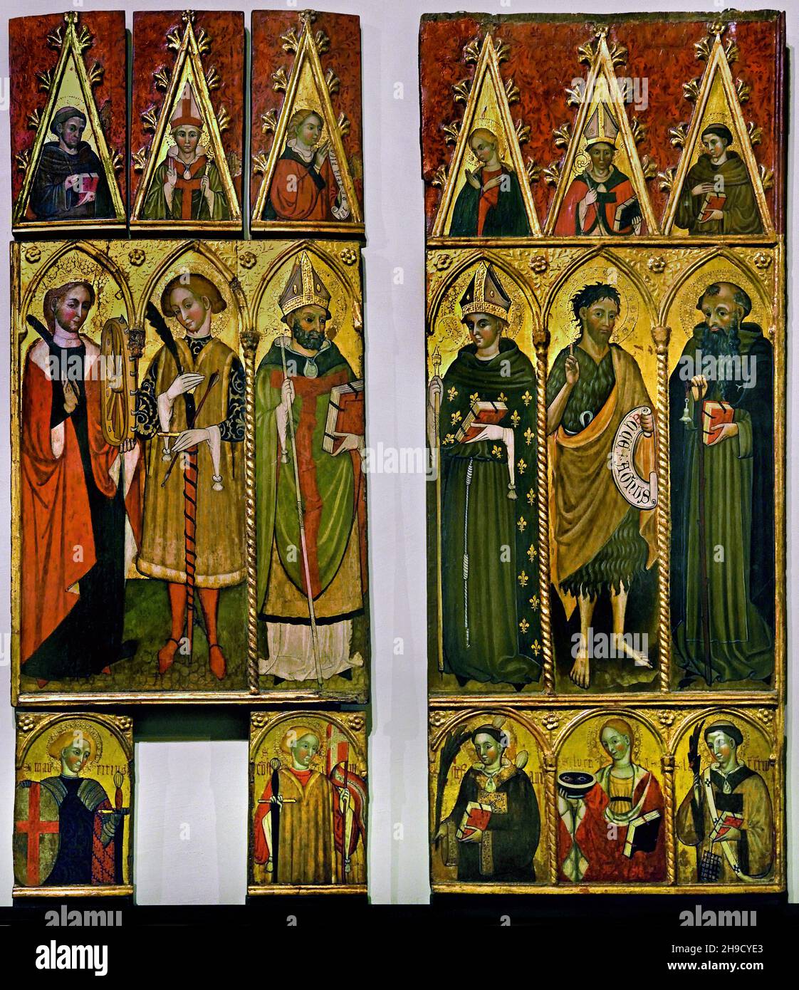 Antonio da Monteregale (1426-35) - zwei Tafeln eines Polyptychons mit Heiligen und Verkündigung,1435 Italien, Italienisch. Stockfoto