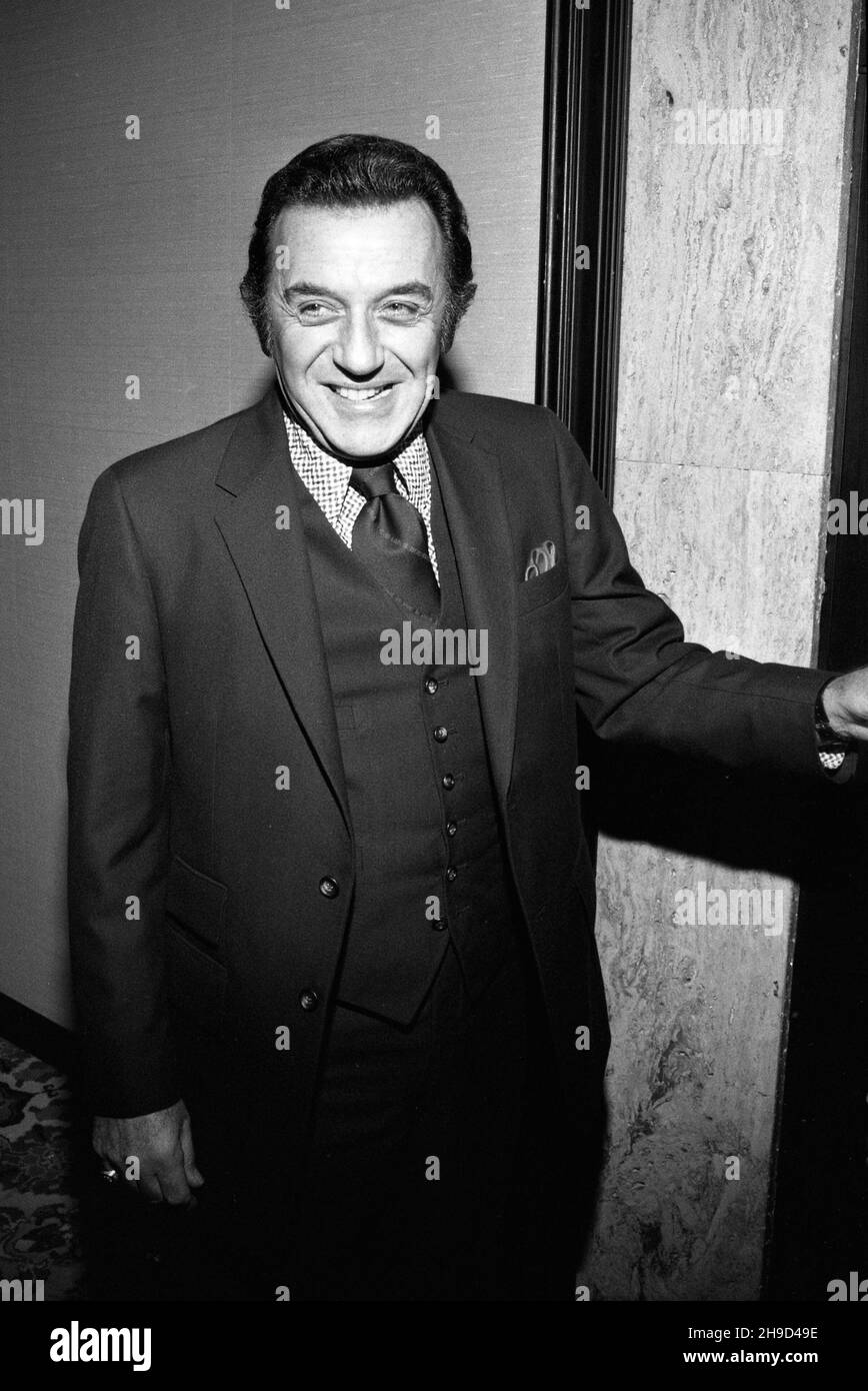 Norm Crosby im City of Hope Annual Stag Roast zu Ehren von Pat McCormick im Beverly Hilton Hotel am 5. November 1981. Quelle: Ralph Dominguez/MediaPunch Stockfoto