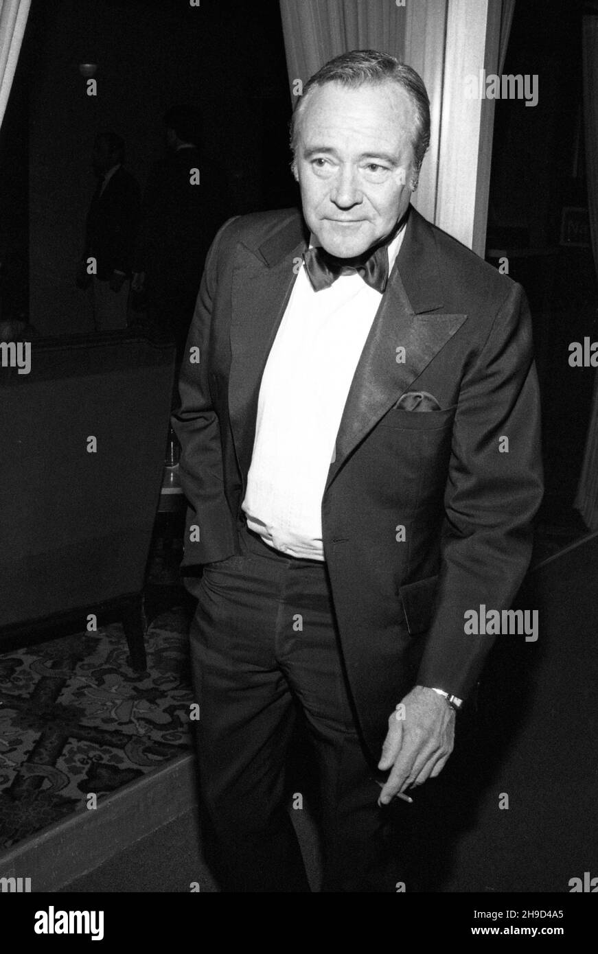 Jack Lemmon im City of Hope Annual Stag Roast zu Ehren von Pat McCormick am 5. November 1981 im Beverly Hilton Hotel. Quelle: Ralph Dominguez/MediaPunch Stockfoto