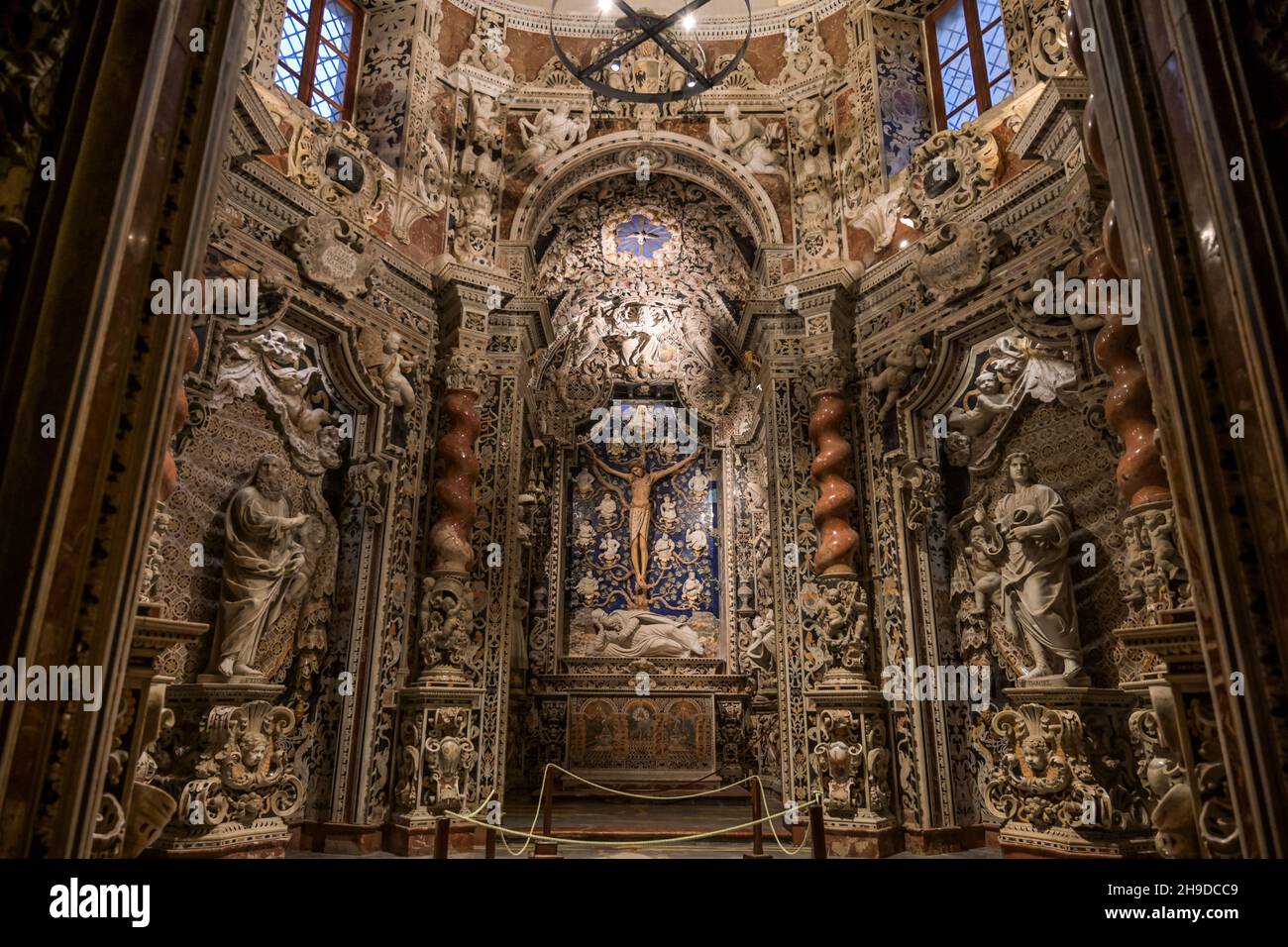 Kruzifix, barocke Kapelle, Kathedrale Santa Maria Nuova, Monreale, Sizilien, Italien Stockfoto