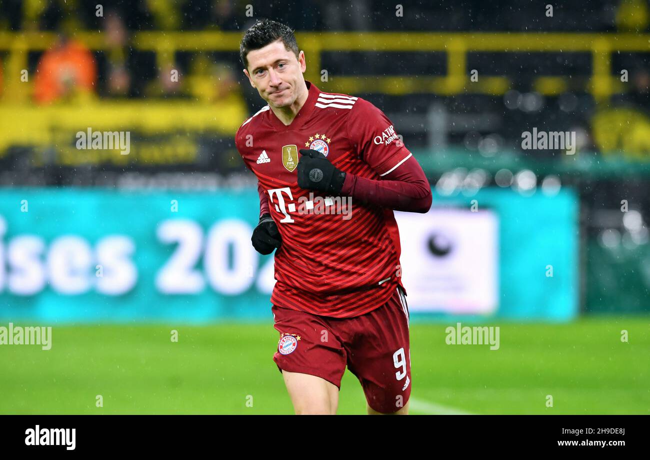 Bundesliga, Signal Iduna Park Dortmund: Bor. Dortmund gegen den FC Bayern München; Robert Lewandowski Stockfoto