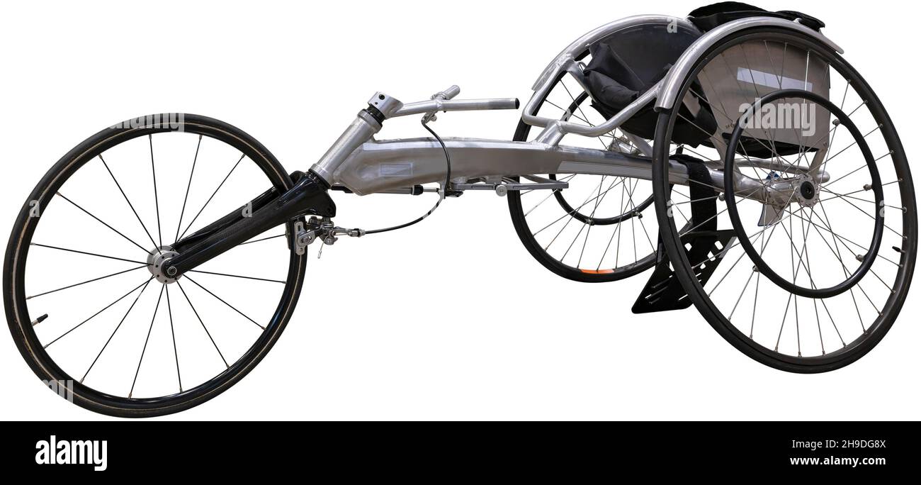 Ausschnitt isolierte Fotografie auf weißem Hintergrund zeigt einen Rennfahrer für Rollstuhlrennsport von behinderten para-Leichtathletik Athleten im Sommer verwendet Stockfoto