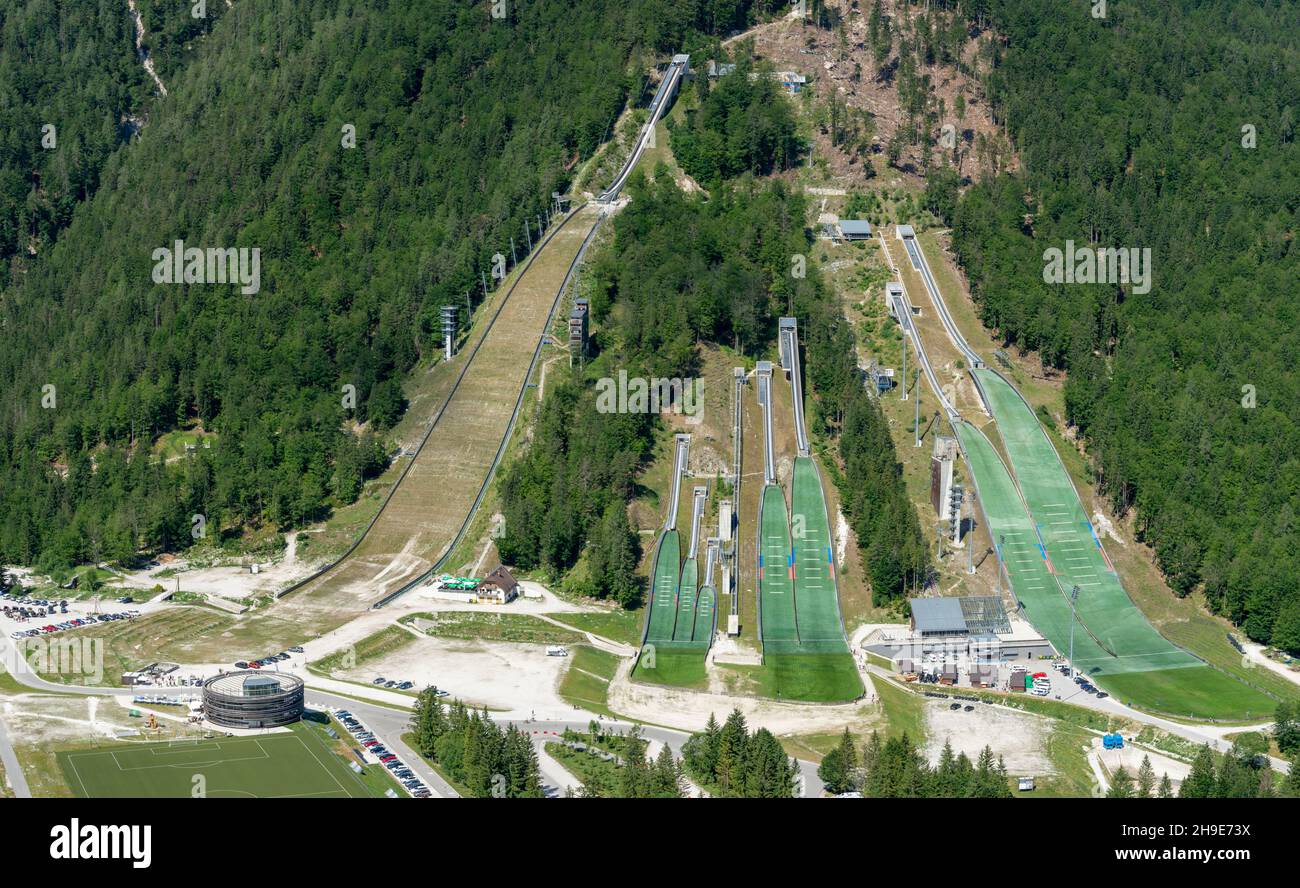 Planica Skisprungschanzen im Sommer. Das Planica Nordic Center. Die Julischen Alpen. Slowenien. Europa. Stockfoto