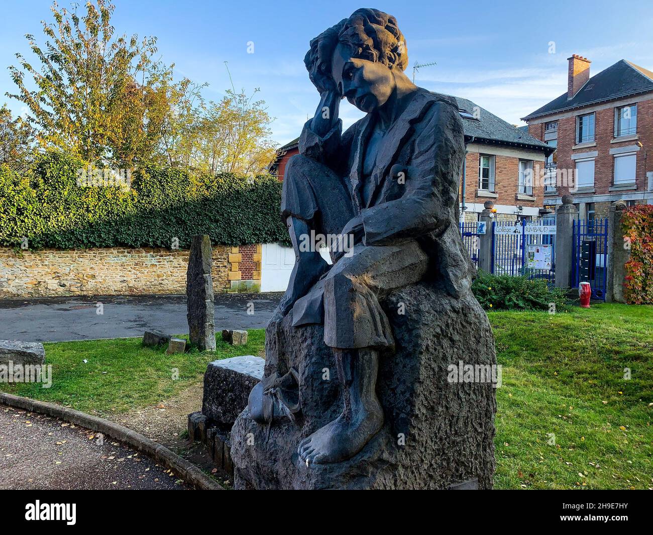 Statue des jungen Arthur Rimbaud, Charleville-Mézières, Ardennen, Region Grand-Est, Nordostfrankreich Stockfoto
