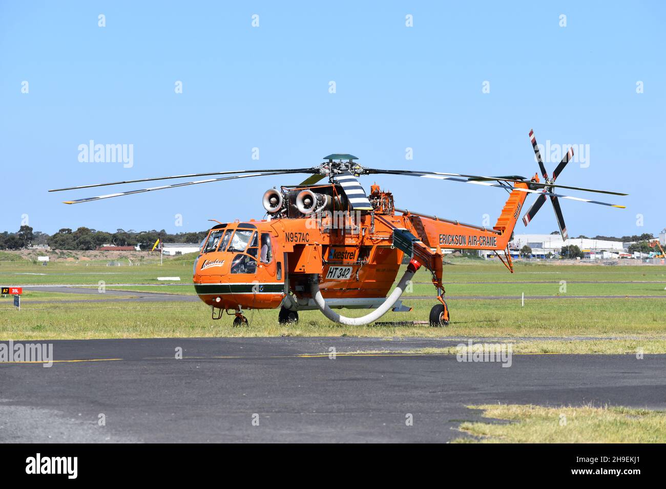 Erickson Air-Crane in Vorbereitung auf die viktorianische Feuersaison Stockfoto