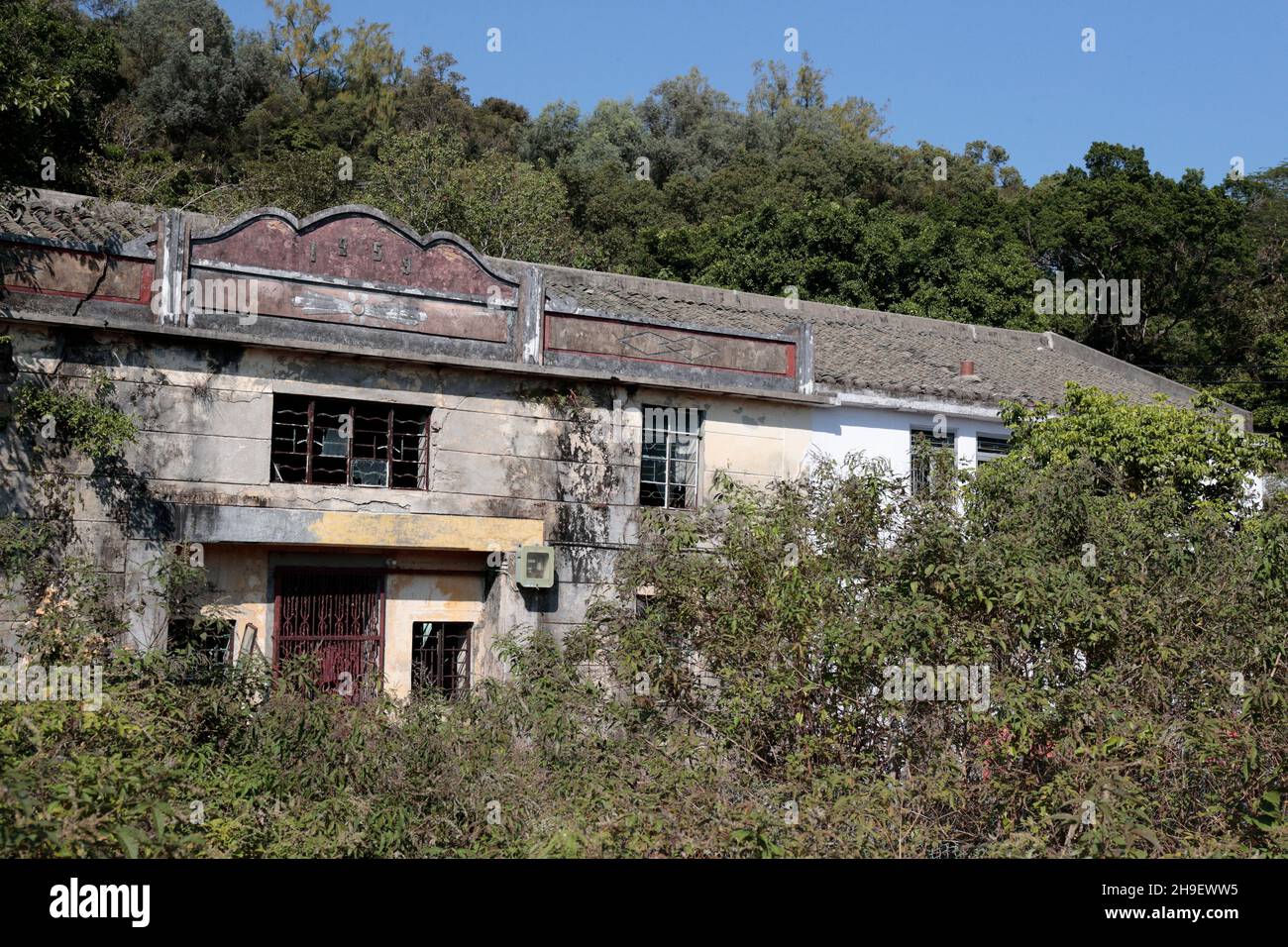 Verlassene Dorfhäuser, Kat O (Crooked Island), Mirs Bay, nordöstlich von Hongkong, China 27th Nov 2021 Stockfoto