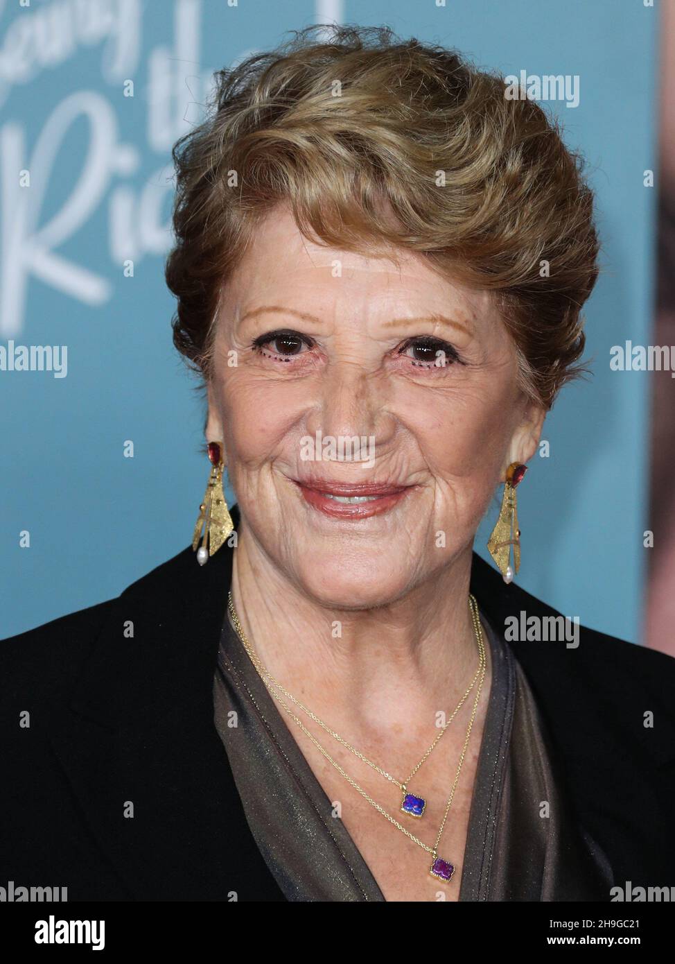 LOS ANGELES, KALIFORNIEN, USA - 06. DEZEMBER: Die Schauspielerin Linda Lavin kommt zur Los Angeles Premiere von Amazon Studios' 'Being the Ricardos', die am 6. Dezember 2021 im Academy Museum of Motion Picturs in Los Angeles, Kalifornien, USA, stattfand. (Foto von Xavier Collin/Image Press Agency) Stockfoto