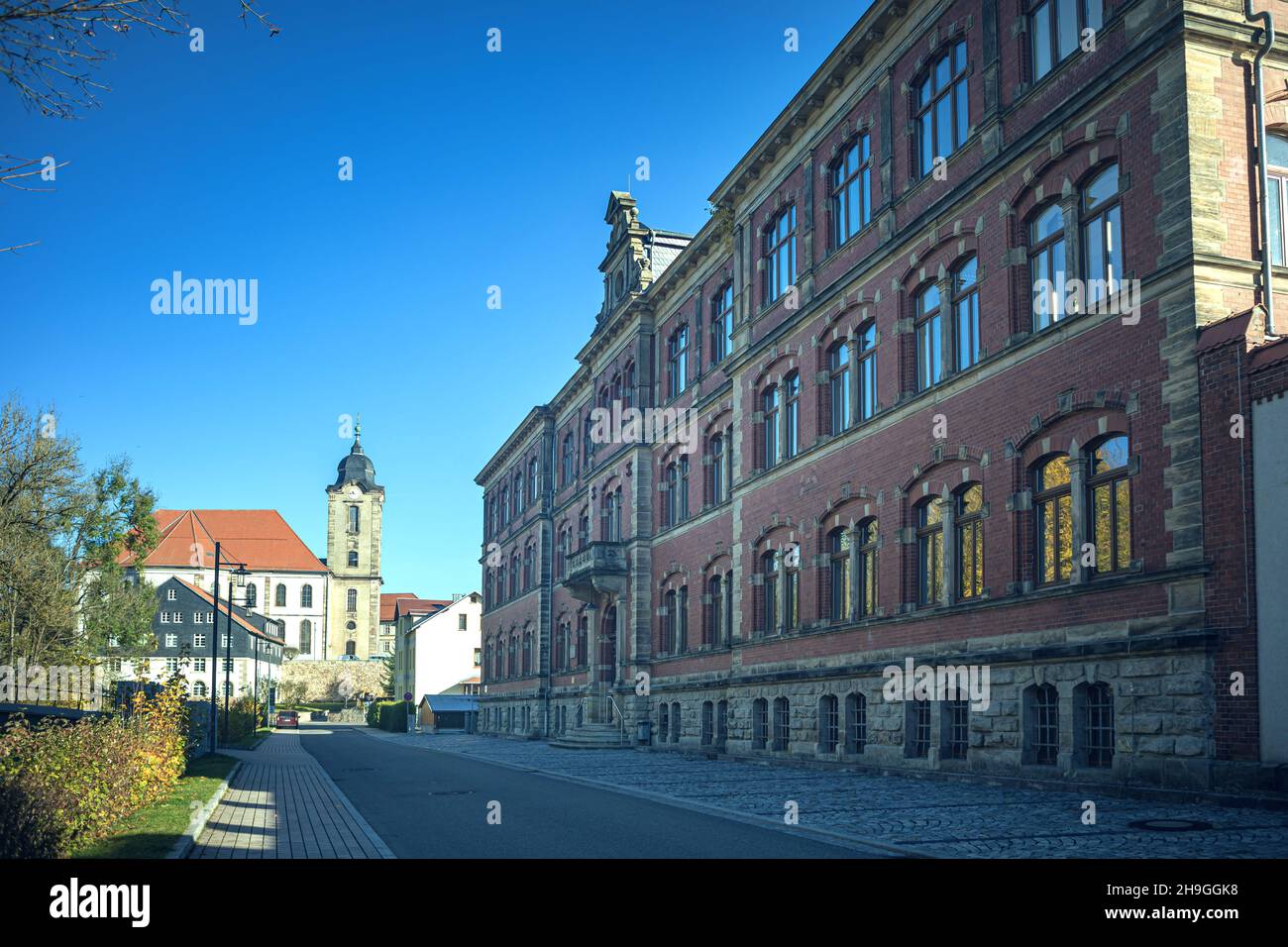HILDBURGHAUSEN, DEUTSCHLAND - CIRCA OKTOBER 2021: Das Stadtbild von Hildburghausen, Thüringen, Deutschland. Stockfoto
