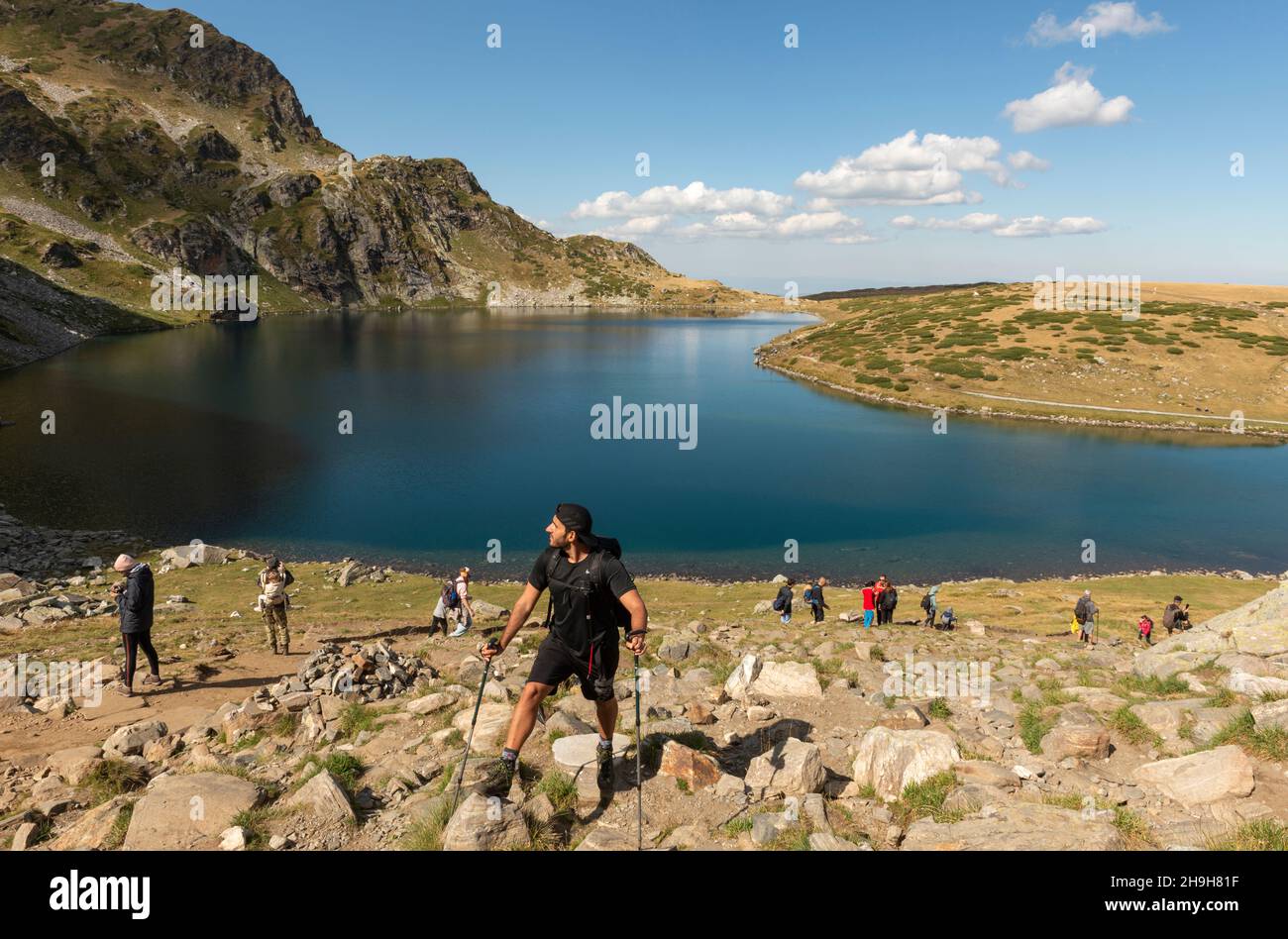Sieben Seen des Rila-Gebirges Wandern, Massenwandern am Kidney-See, sieben Rila-Seen, Rila-Berge, Bulgarien, Südosteuropa, Balkan Stockfoto