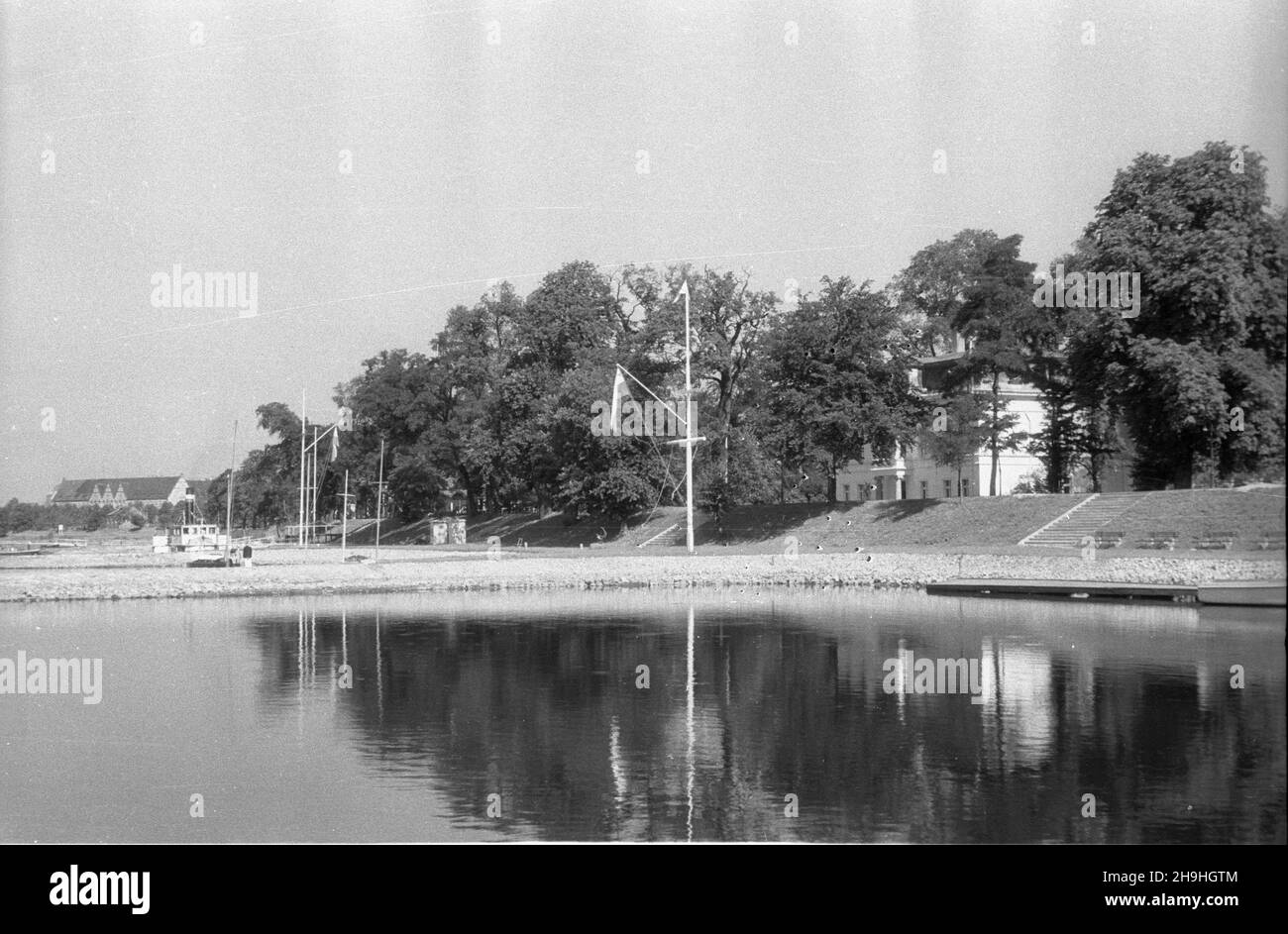 Wroc³aw, 1948-08. Rzeka Odra. ka PAP/Sadowski Dok³adny dzieñ wydarzenia nieustalony. Breslau, 1948. August. Die Odra. ka PAP/Sadowski Stockfoto
