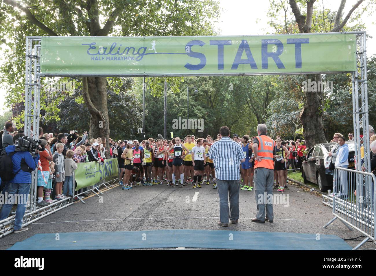 Szenen aus dem Ealing-Halbmarathon 2013 Stockfoto