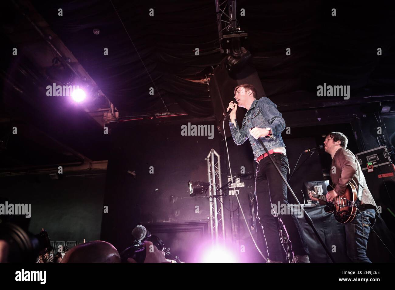 Kaiser Chiefs treten bei einem geheimen Gig beim Great Escape 2014 in Brighton, Großbritannien, auf Stockfoto