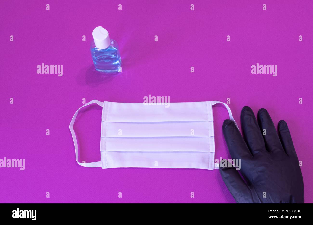 Masque pour la Protection contre Virus, Allergie, épidémie et pandémie mondiale. Pour lutter contre le coronavirus, le COVID-19. Stockfoto