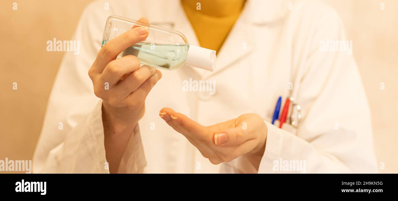 Gestes barrières pour la Protection contre Virus, allergie, épidémie et pandémie mondiale. Pour lutter contre le coronavirus, le COVID-19. Stockfoto