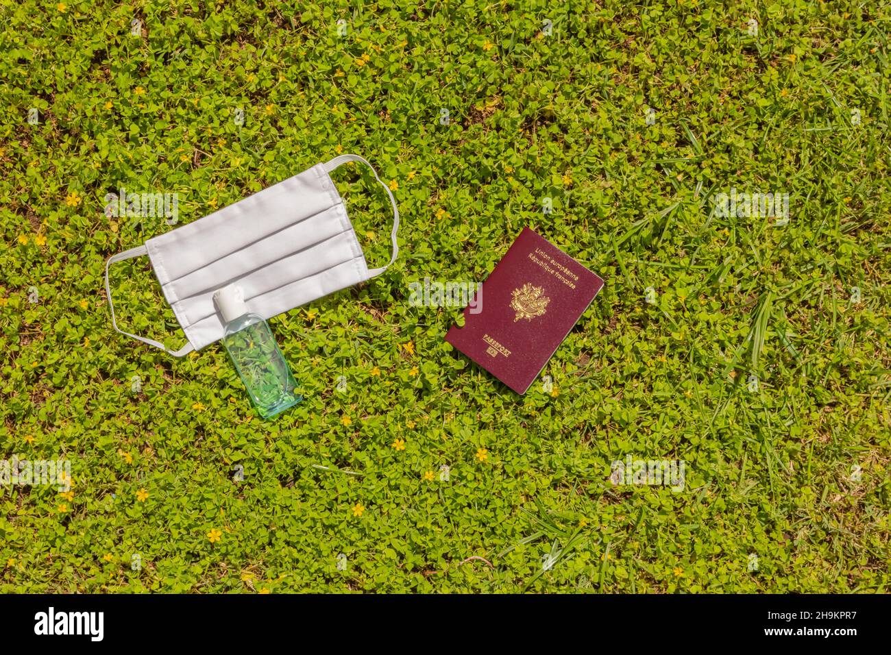 Masque Lavable pour la Protection du Visage contre Virus du covid-19, coronavirus, allergie, épidémie et pandémie mondiale et passeport pour voyager. Stockfoto