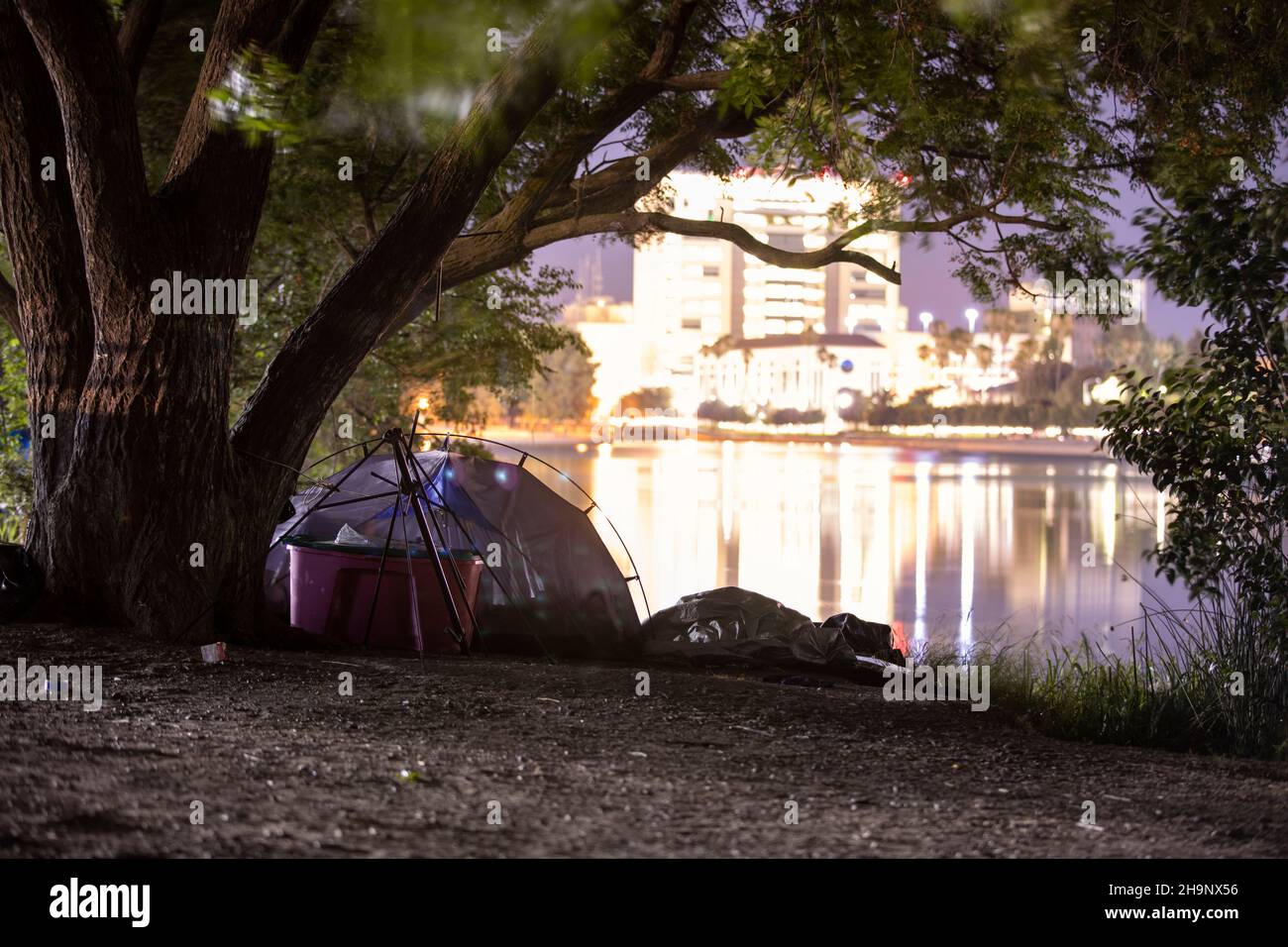 Blick auf ein Obdachlosenlager in Stockton, Kalifornien, USA. Stockfoto