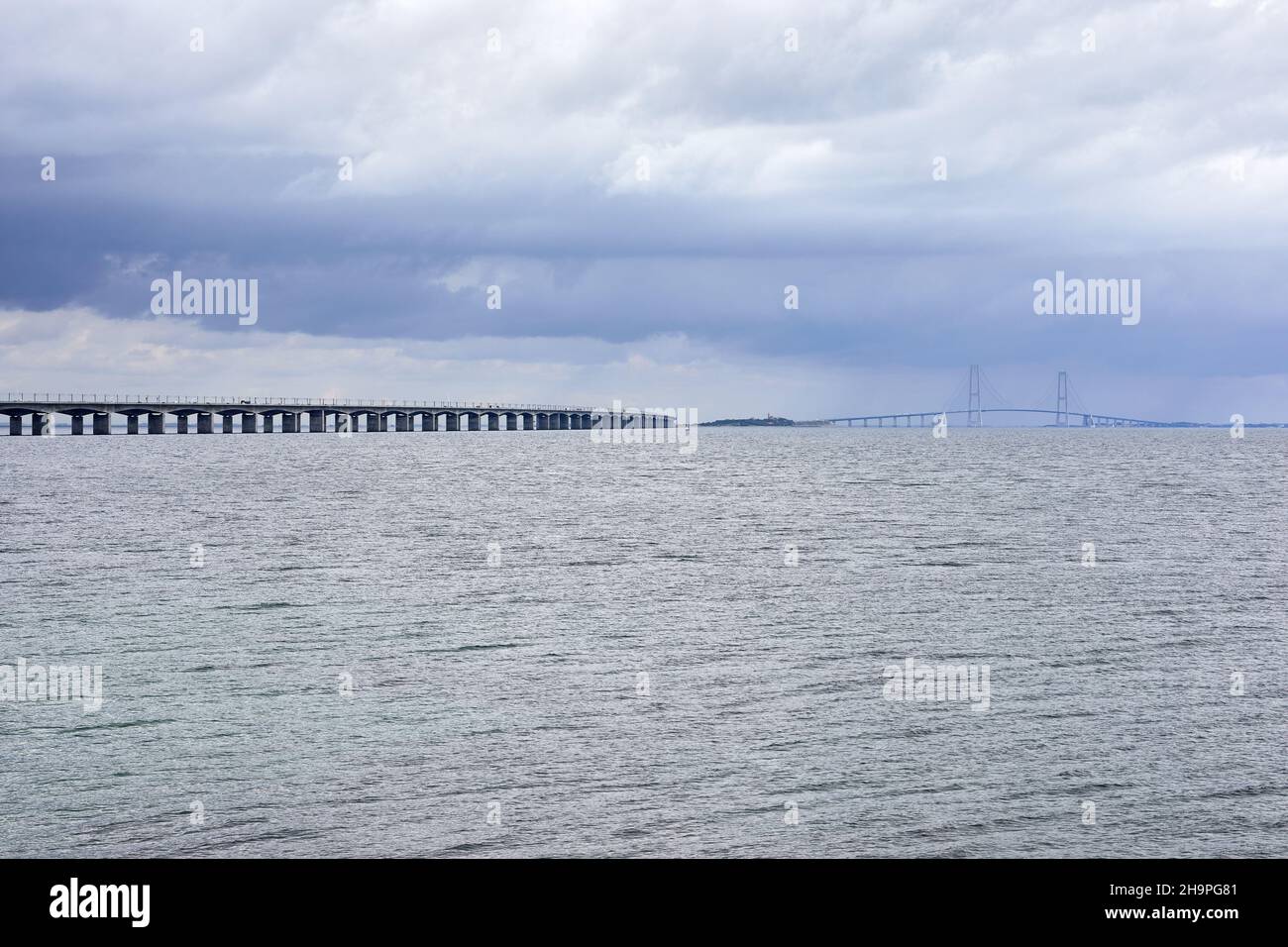 Der Great Fixed Link (Storebæltsbroen), eine feste Verbindung über Meerenge des Großen Belt den dänischen Inseln Seeland und Fünen; Dänemark Stockfotografie - Alamy